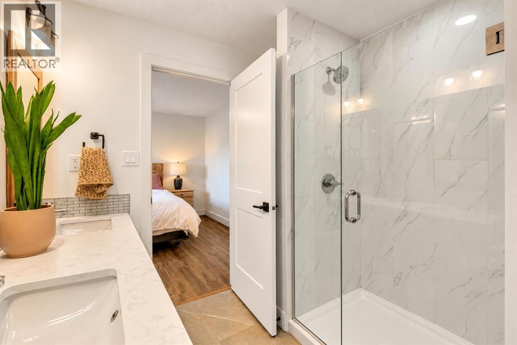 125 Hanover Road SW, Calgary, Alberta T2V 3J6 - Photo 25 - A2353774