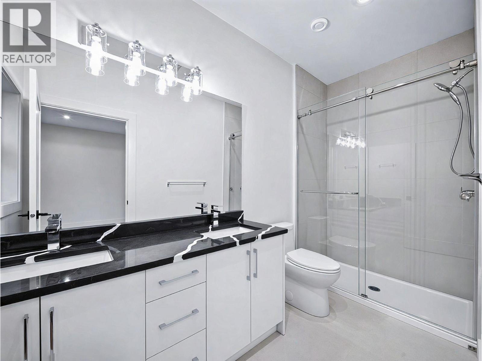 2 6989 Kerr Street, Vancouver, British Columbia  V5X 2B3 - Photo 11 - R3177807