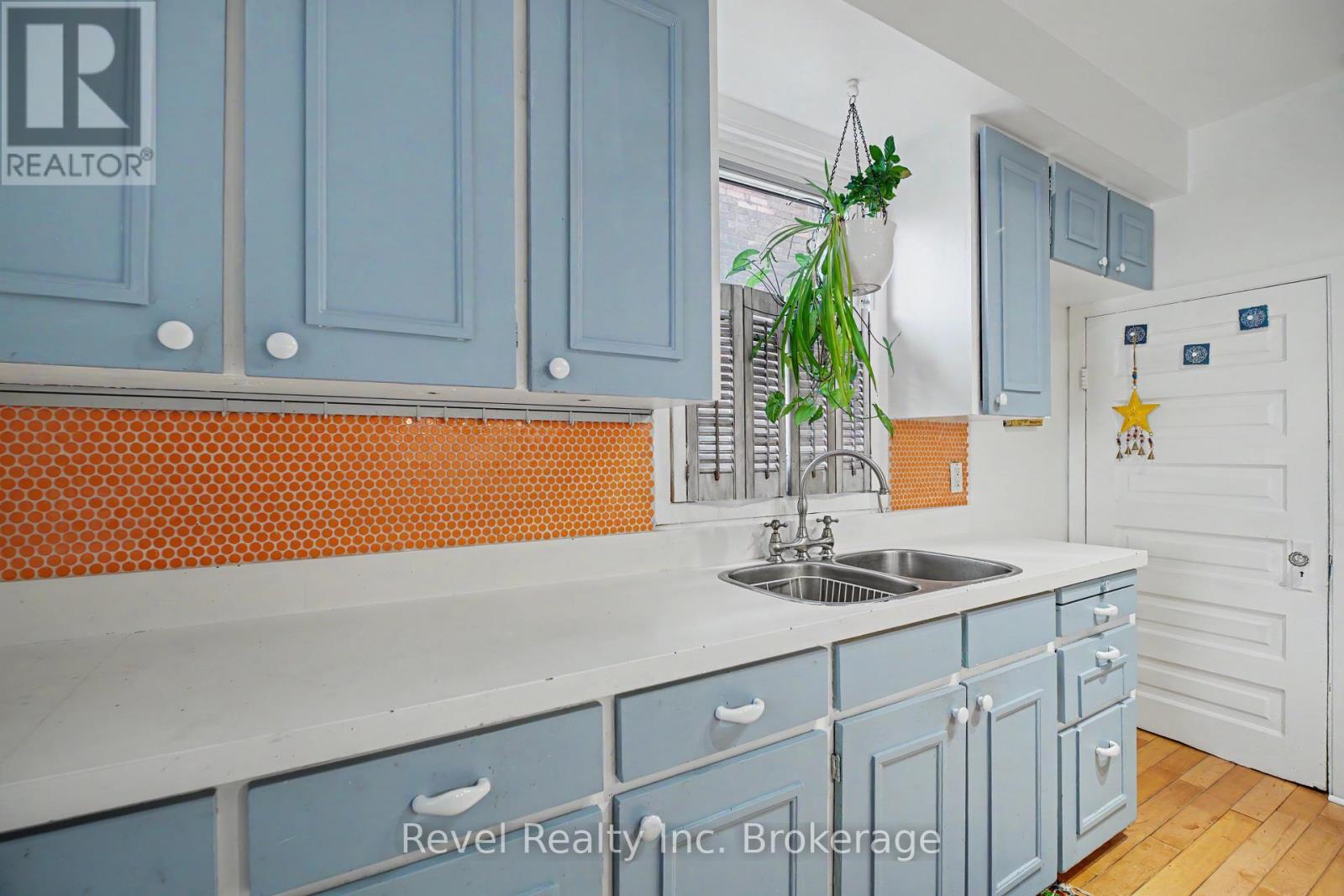 220 First Avenue E, North Bay, Ontario  P1B 1J8 - Photo 15 - X14108050