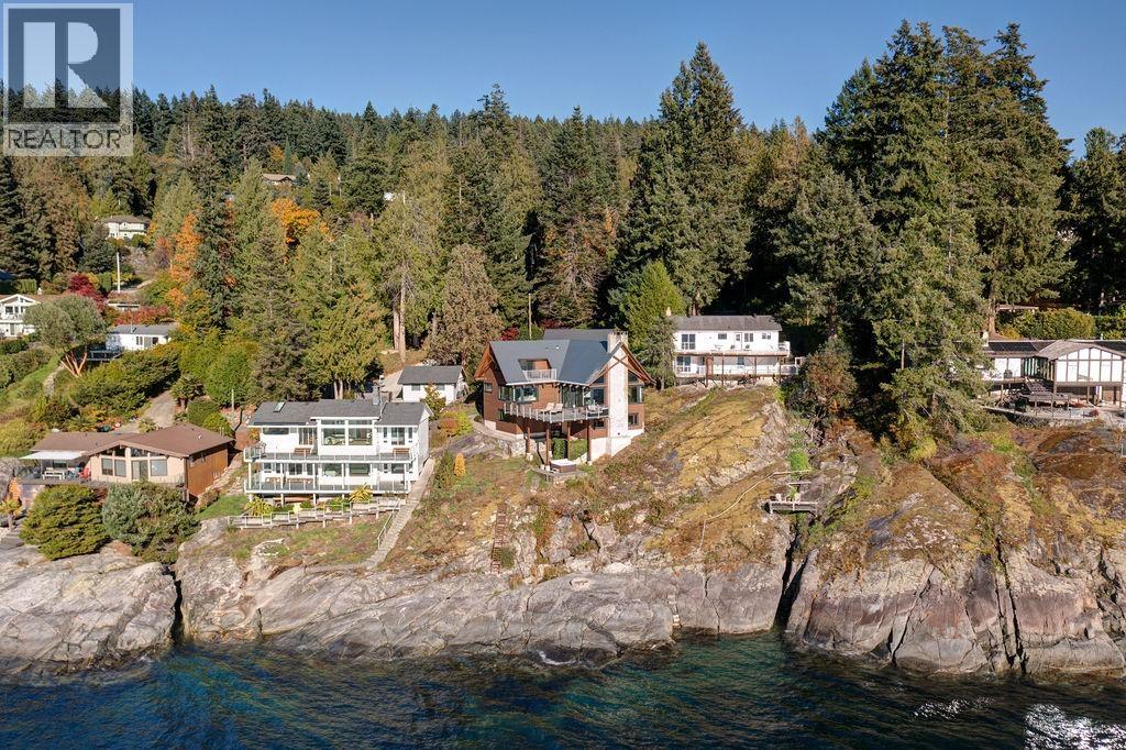 8327 Redrooffs Road, Sechelt, British Columbia  V7Z 1E4 - Photo 34 - R3177802