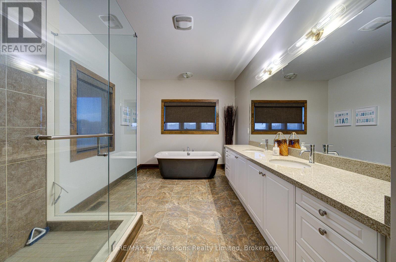 9 Windrose Valley Boulevard, Clearview, Ontario  L9Y 0K2 - Photo 26 - S14107974