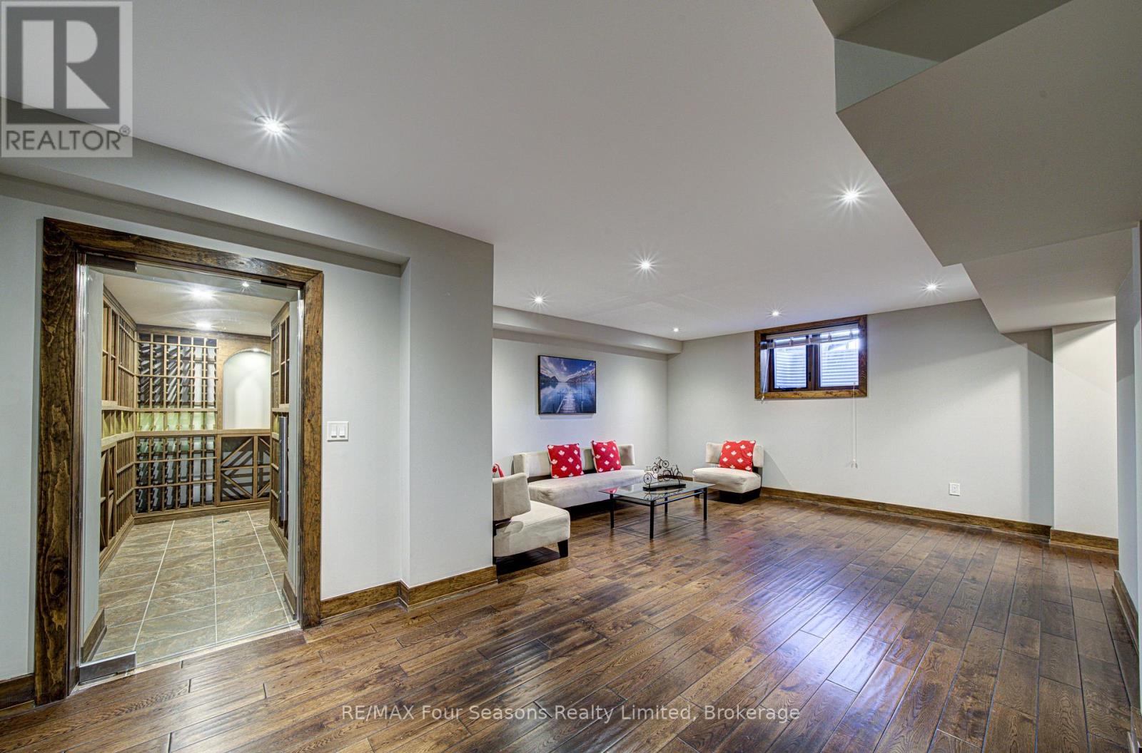 9 Windrose Valley Boulevard, Clearview, Ontario  L9Y 0K2 - Photo 44 - S14107974