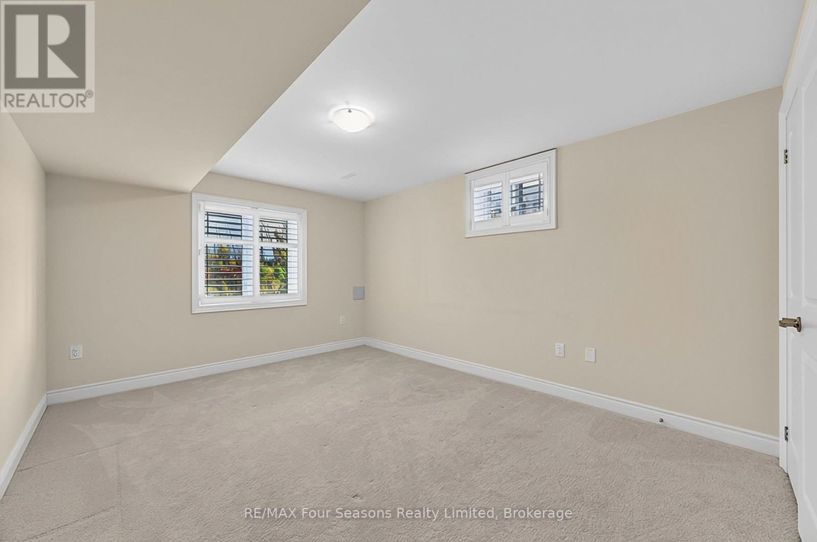 100 Kari Crescent, Collingwood, Ontario  L9Y 5B4 - Photo 31 - S14107978