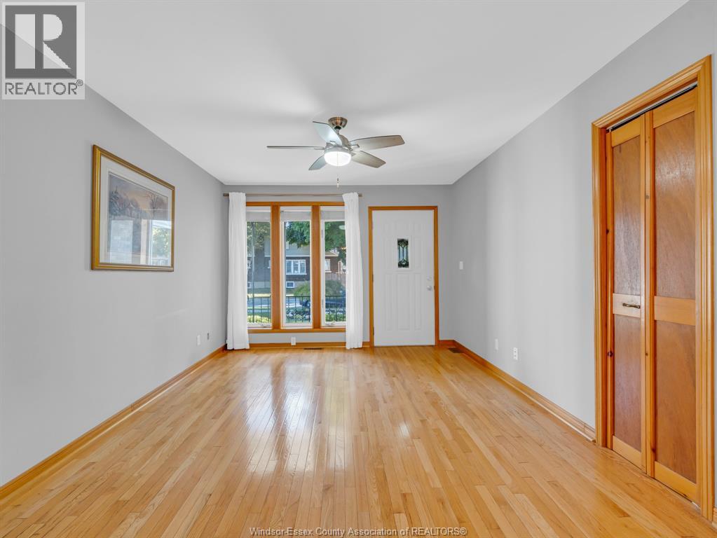 1107 Janette ..., Windsor, Ontario  N9A 5A6 - Photo 2 - 26025959