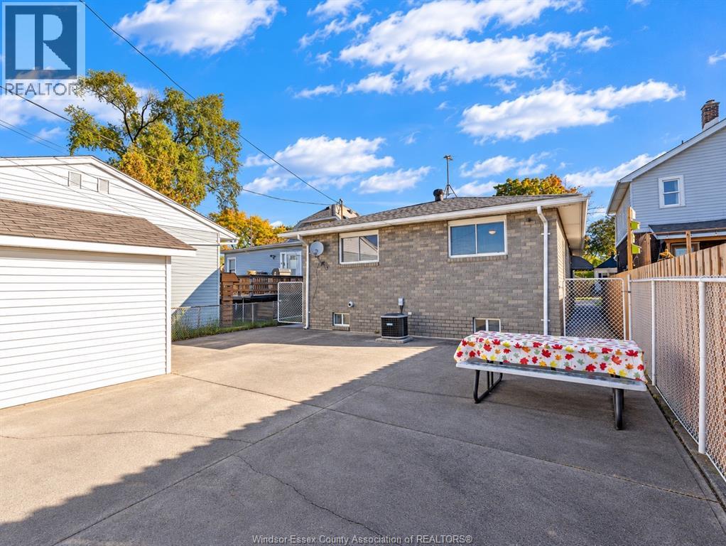 1107 Janette ..., Windsor, Ontario  N9A 5A6 - Photo 19 - 26025959