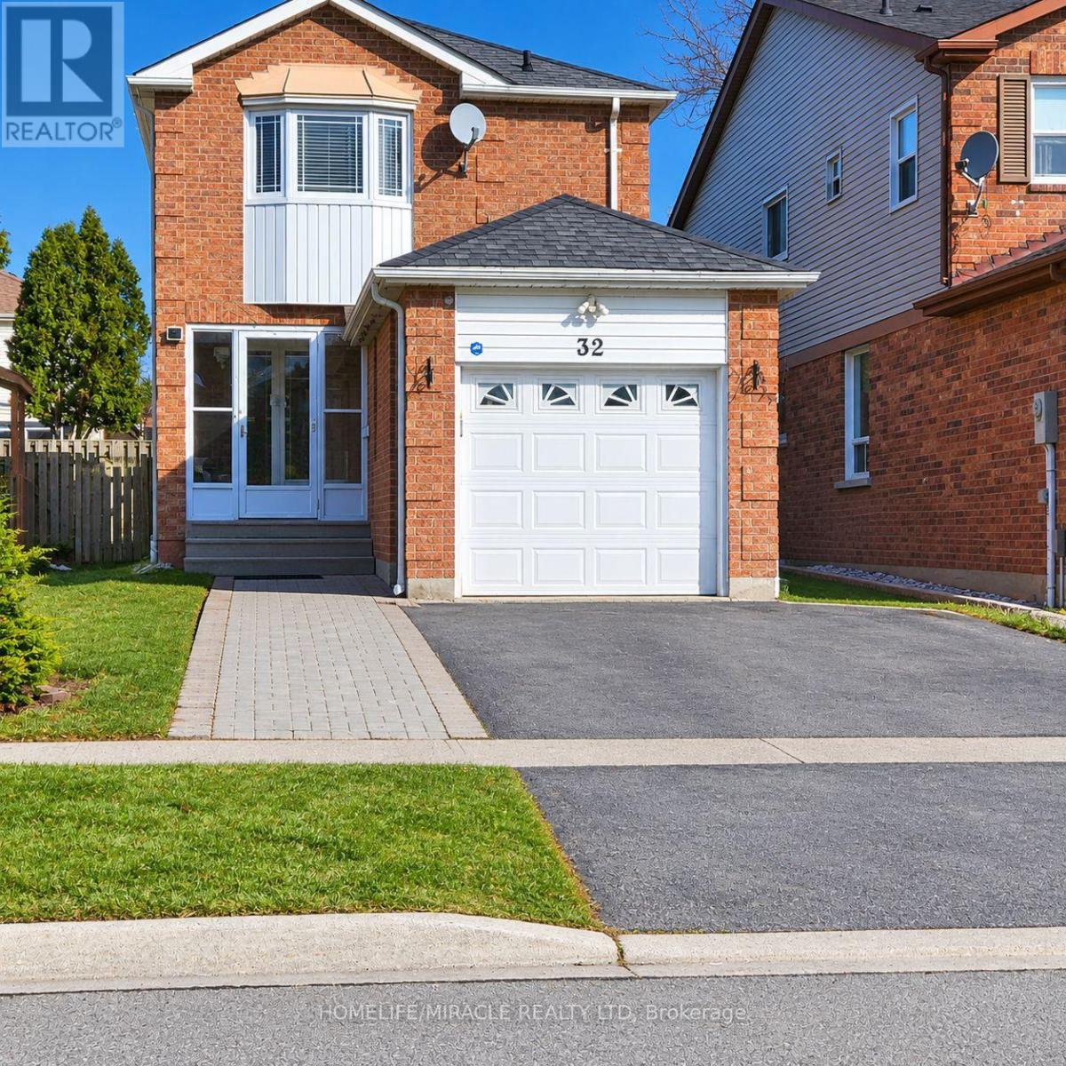 32 COPELAND ROAD, Brampton, Ontario