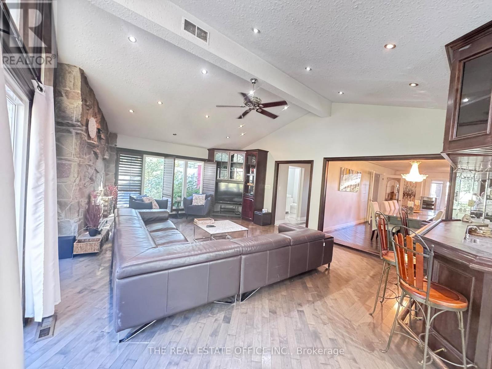 3812 GARNER ROAD, Niagara Falls, Ontario