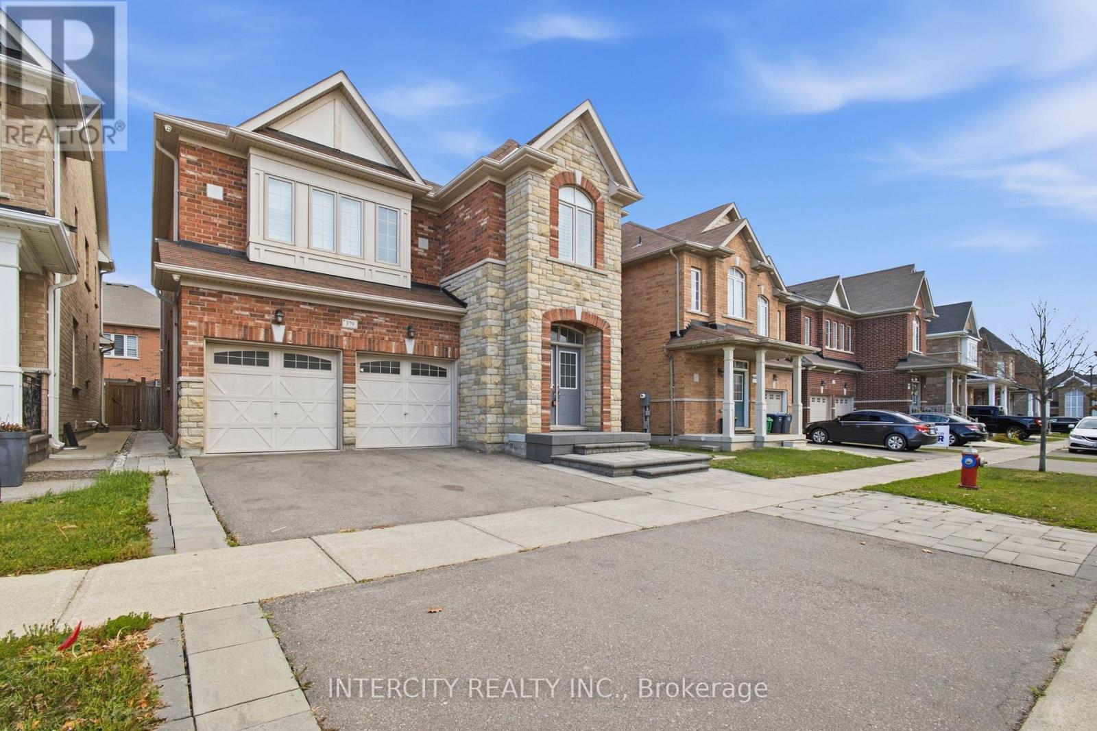 379 ROBERT PARKINSON DRIVE, Brampton, Ontario
