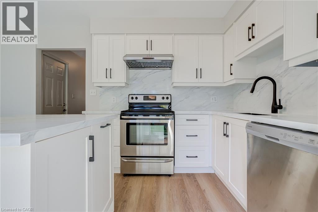 346 University Downs Crescent, Waterloo, Ontario  N2K 4A9 - Photo 11 - 40872924