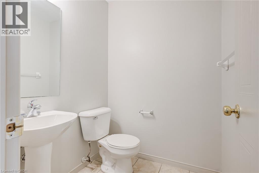 346 University Downs Crescent, Waterloo, Ontario  N2K 4A9 - Photo 15 - 40872924