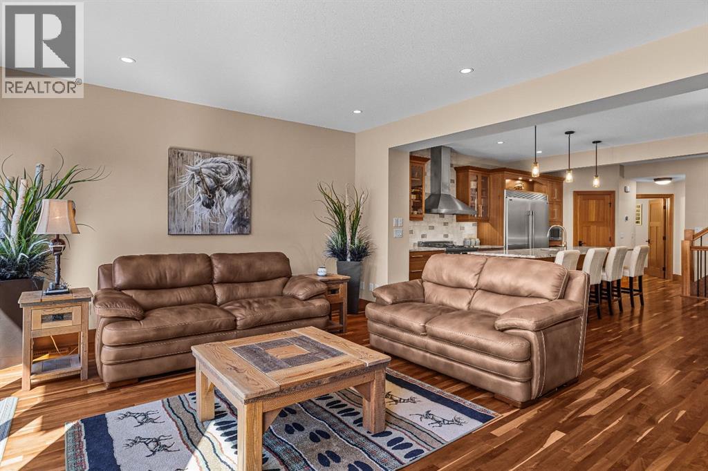 2, 813 4th Street, Canmore, Alberta  T1W 2G9 - Photo 12 - A2354022