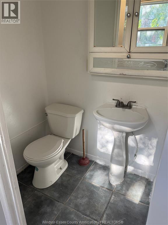 665 St Joseph Street, Windsor, Ontario  N9C 3H3 - Photo 5 - 26026039