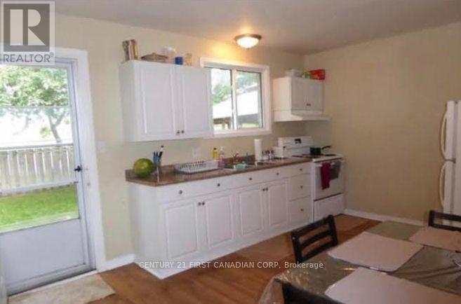90 Rosemund Crescent, Kingston, Ontario  K7M 6Z4 - Photo 4 - X14108062