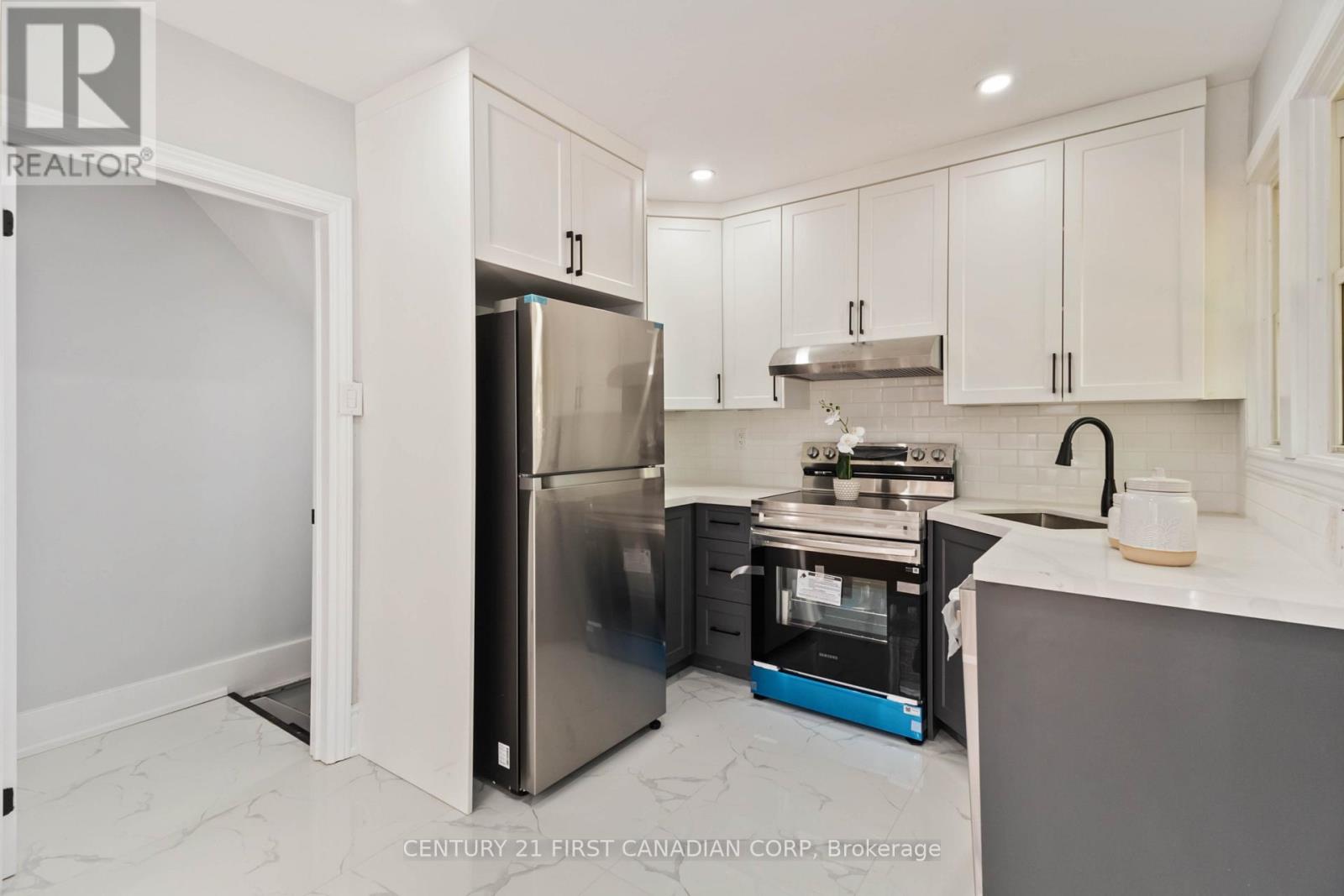 Main - 122 Windsor Crescent, London South, Ontario  N6C 1V8 - Photo 9 - X14108278