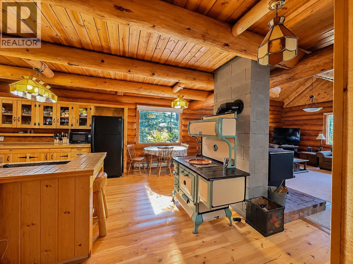 4892 Ogilvey Avenue, Fairmont Hot Springs, British Columbia  V0A 1L1 - Photo 26 - 10404135