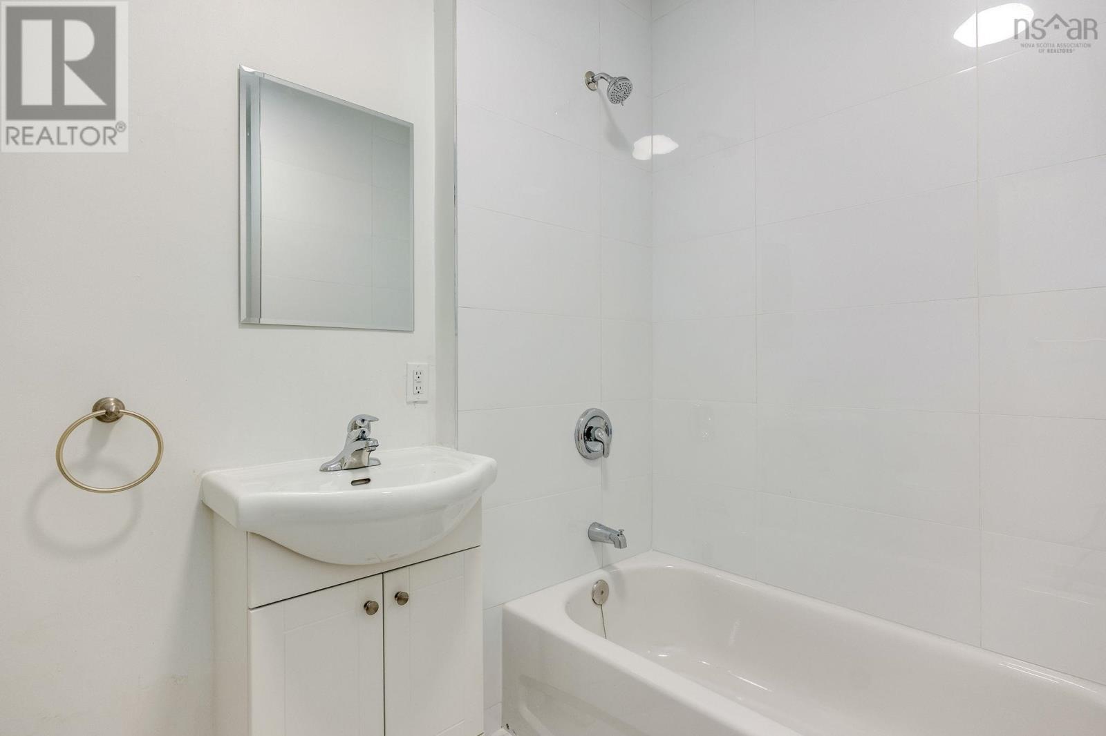 B 130 Gray Street, Windsor, Nova Scotia  B0N 2T0 - Photo 13 - 202626461