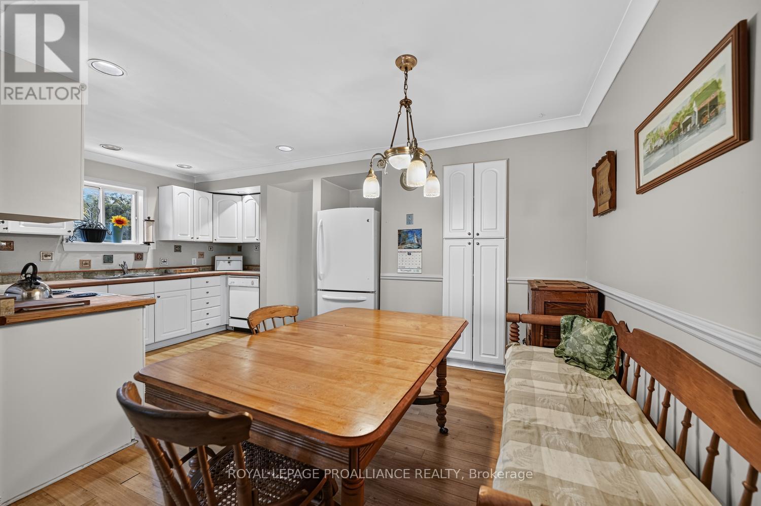 18 Thomas Street, Brockville, Ontario  K6V 5L1 - Photo 10 - X14108114