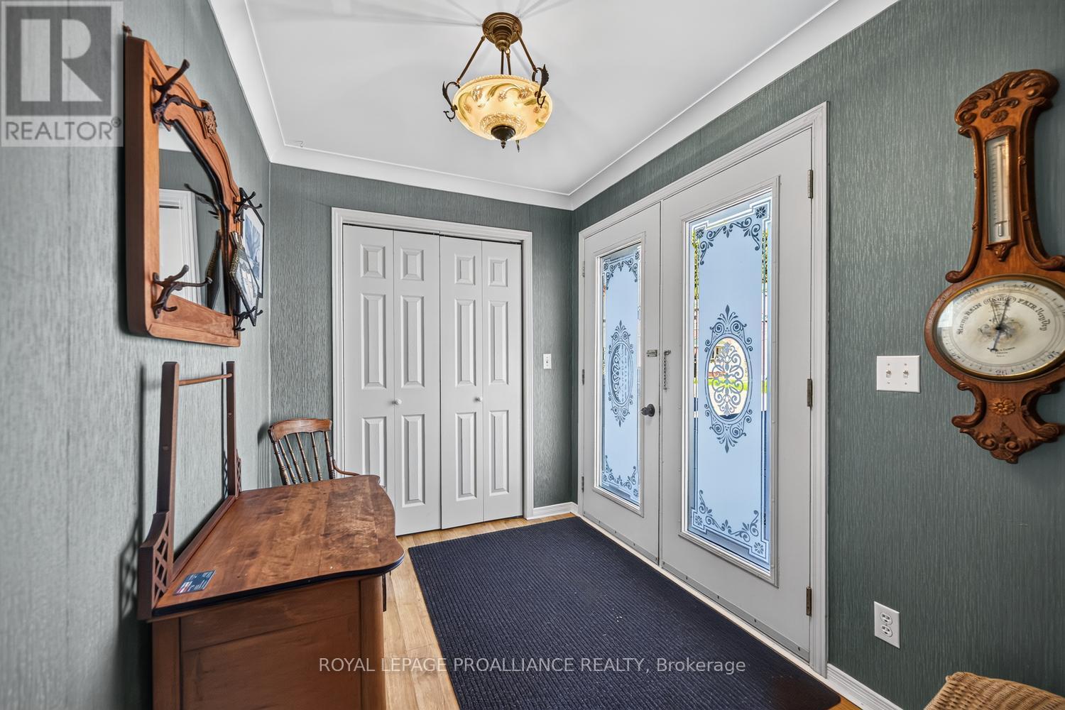 18 Thomas Street, Brockville, Ontario  K6V 5L1 - Photo 4 - X14108114