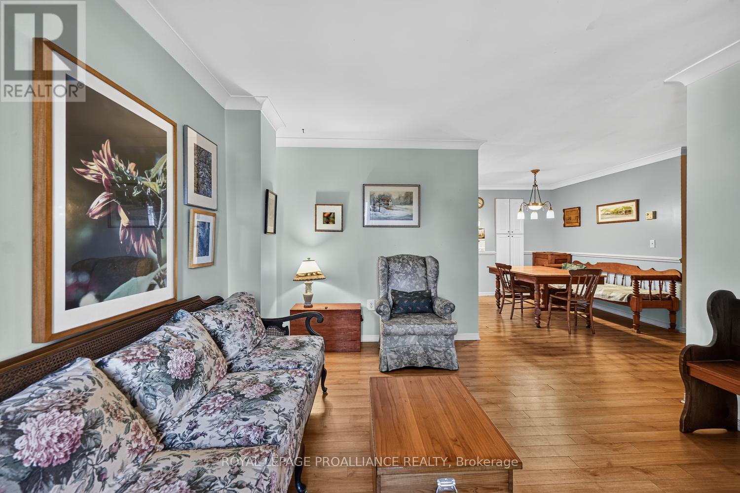 18 Thomas Street, Brockville, Ontario  K6V 5L1 - Photo 6 - X14108114