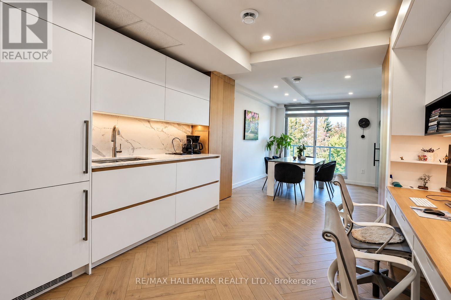 217 - 222 Finch Avenue W, Toronto, Ontario  M2R 1M6 - Photo 14 - C14108084
