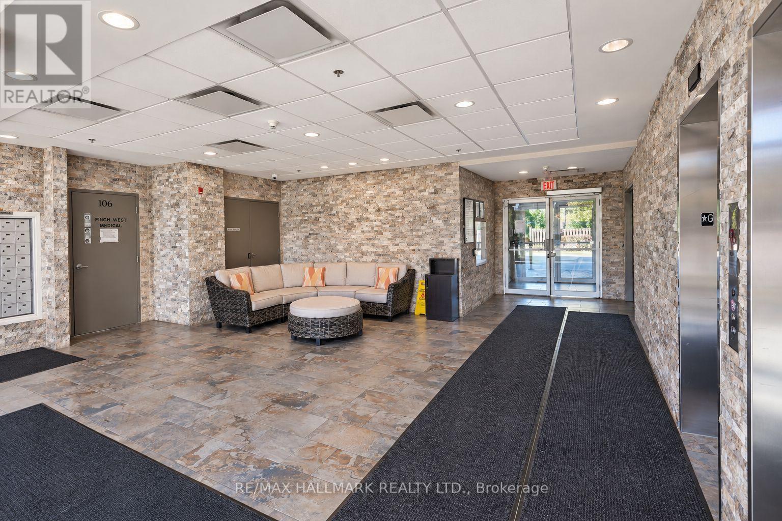 217 - 222 Finch Avenue W, Toronto, Ontario  M2R 1M6 - Photo 8 - C14108084