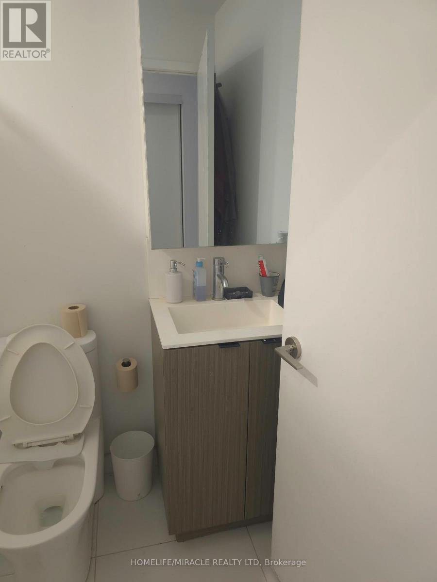 918 - 20 Edward Street, Toronto (Bay Street Corridor), Ontario  M5G 0C5 - Photo 10 - C14108228