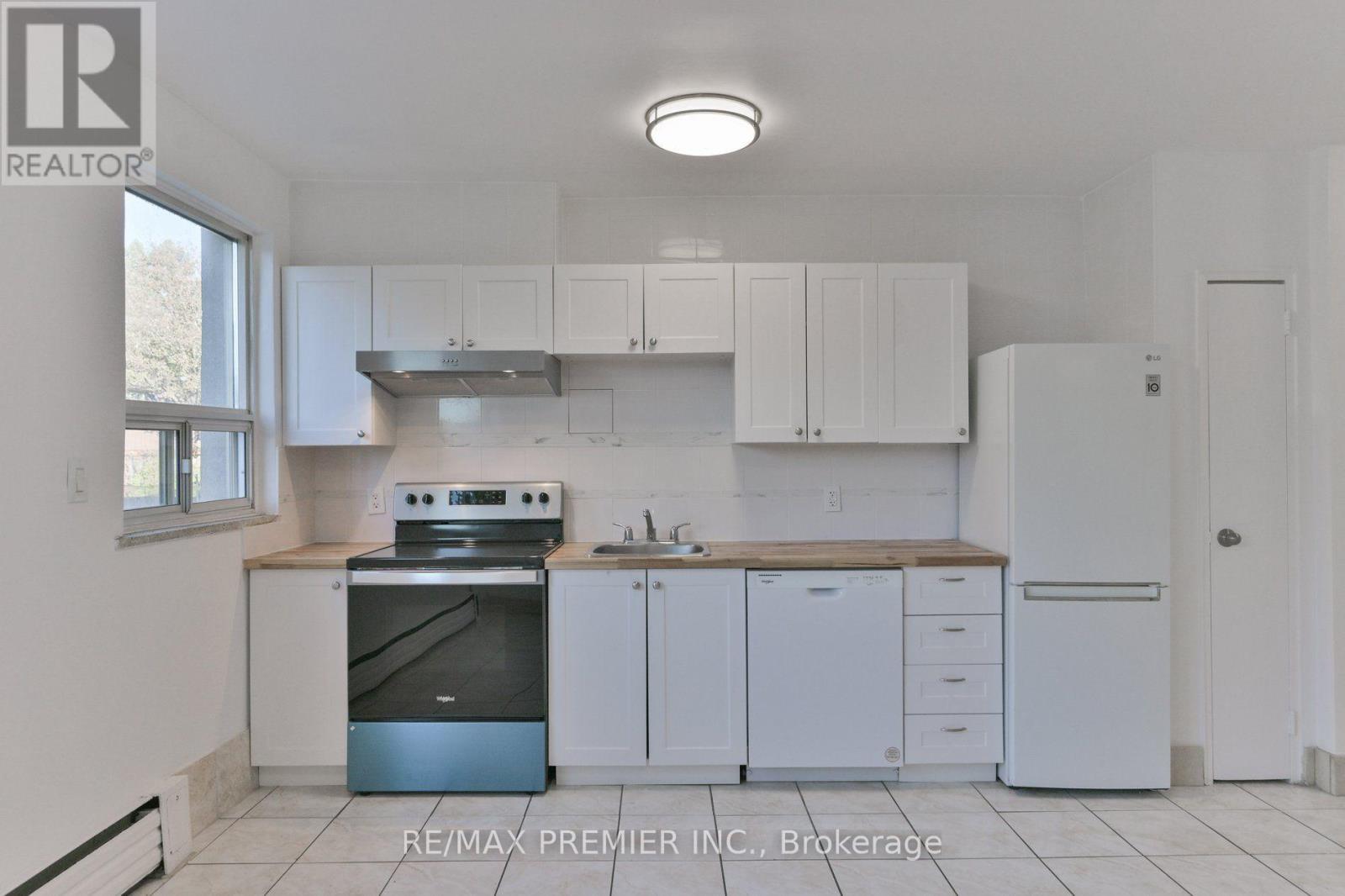 101 - 10 Ellison Avenue, Toronto (Clanton Park), Ontario  M3H 2J6 - Photo 4 - C14108294