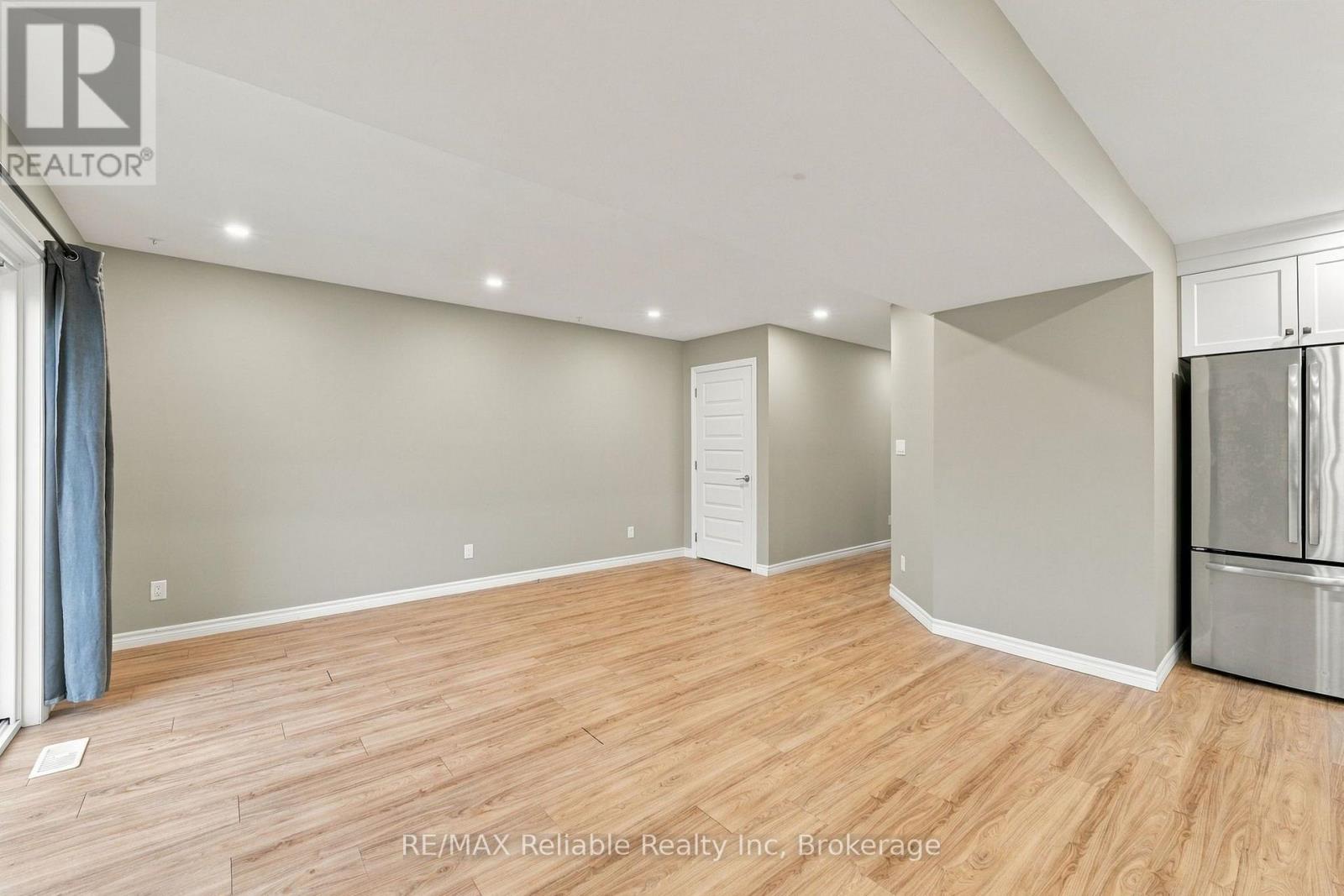 80 Huron Street, Huron East, Ontario  N0K 1W0 - Photo 11 - X14108092