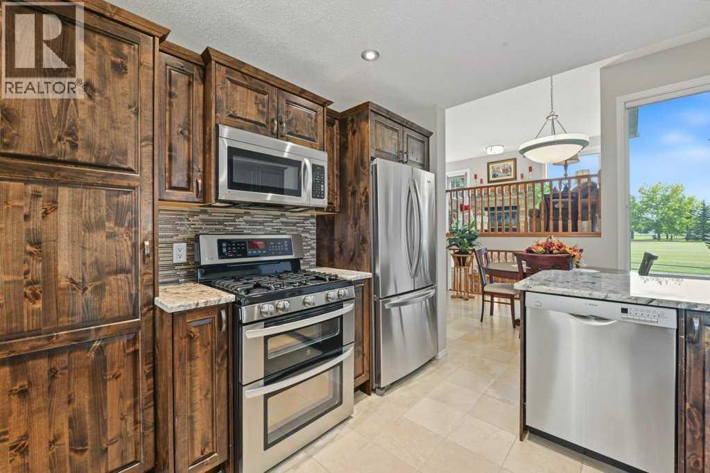 51 Douglasbank Gardens SE, Calgary, Alberta  T2Z 2C9 - Photo 8 - A2349868