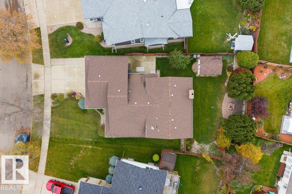 21 LORNE CR