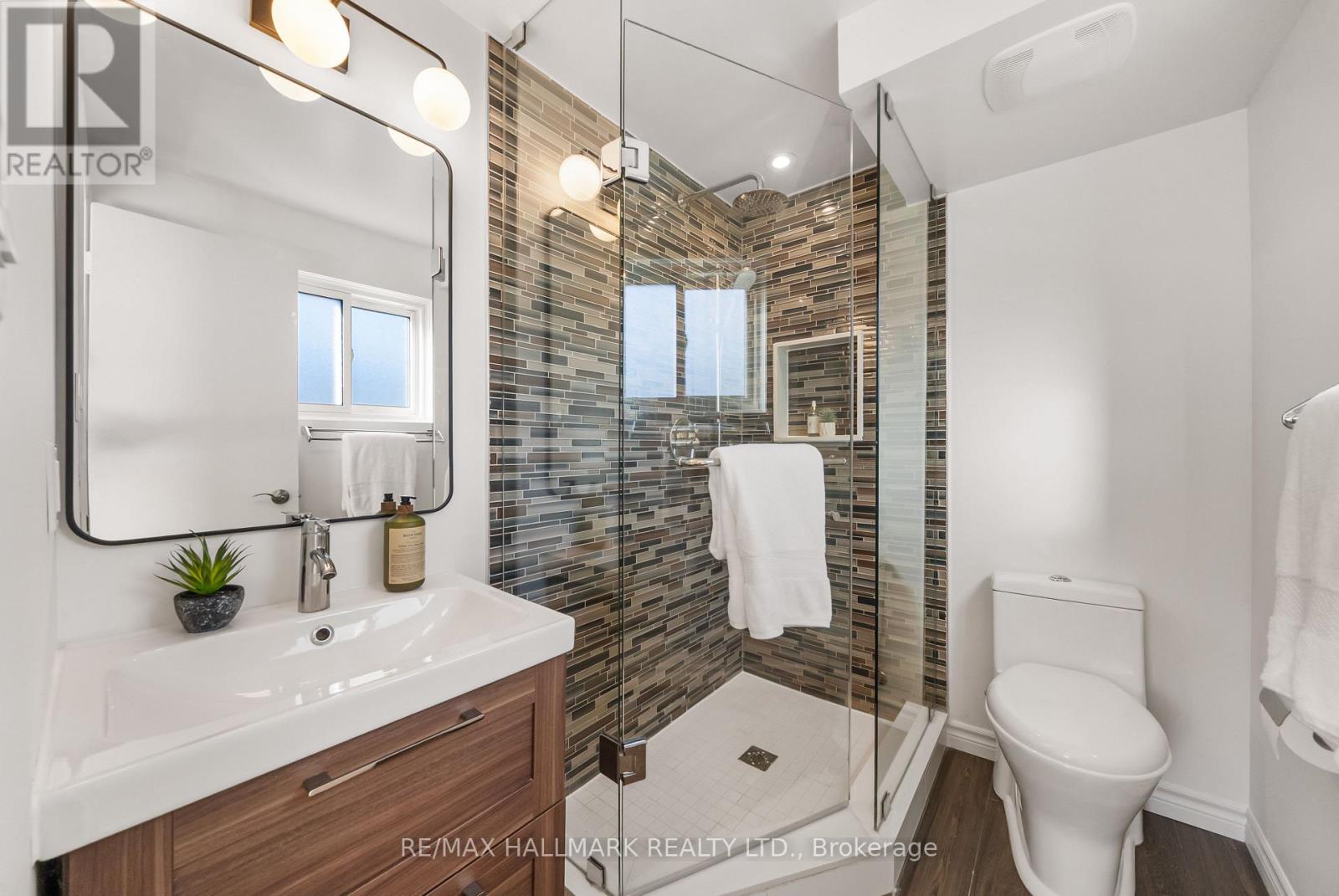 5 Chumleigh Crescent, Markham, Ontario  L3T 4G5 - Photo 22 - N14108122