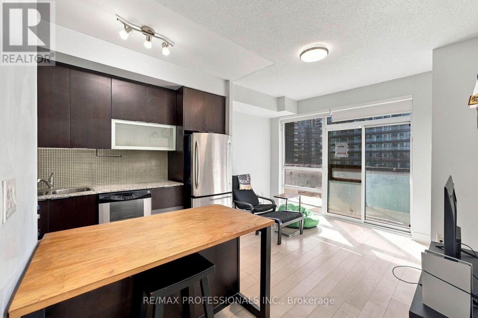 901 - 16 Brookers Lane, Toronto, Ontario M8V 0A5 - Photo 13 - W14108088