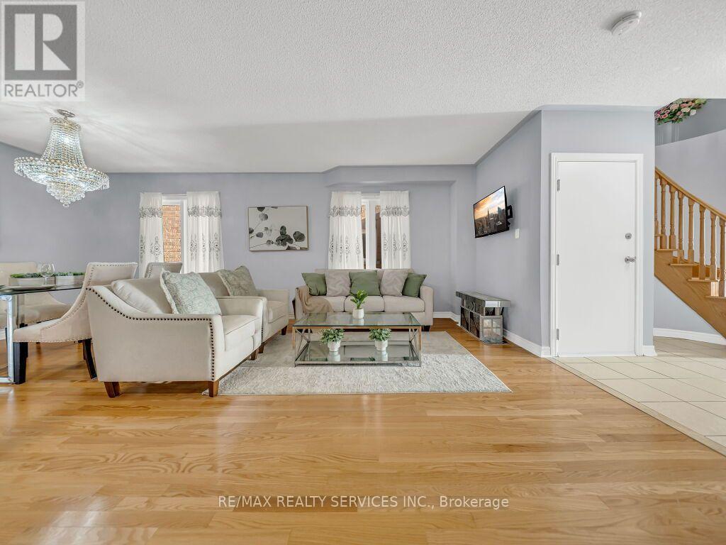 61 Sir Jacobs Crescent, Brampton, Ontario  L7A 3T5 - Photo 10 - W14108132