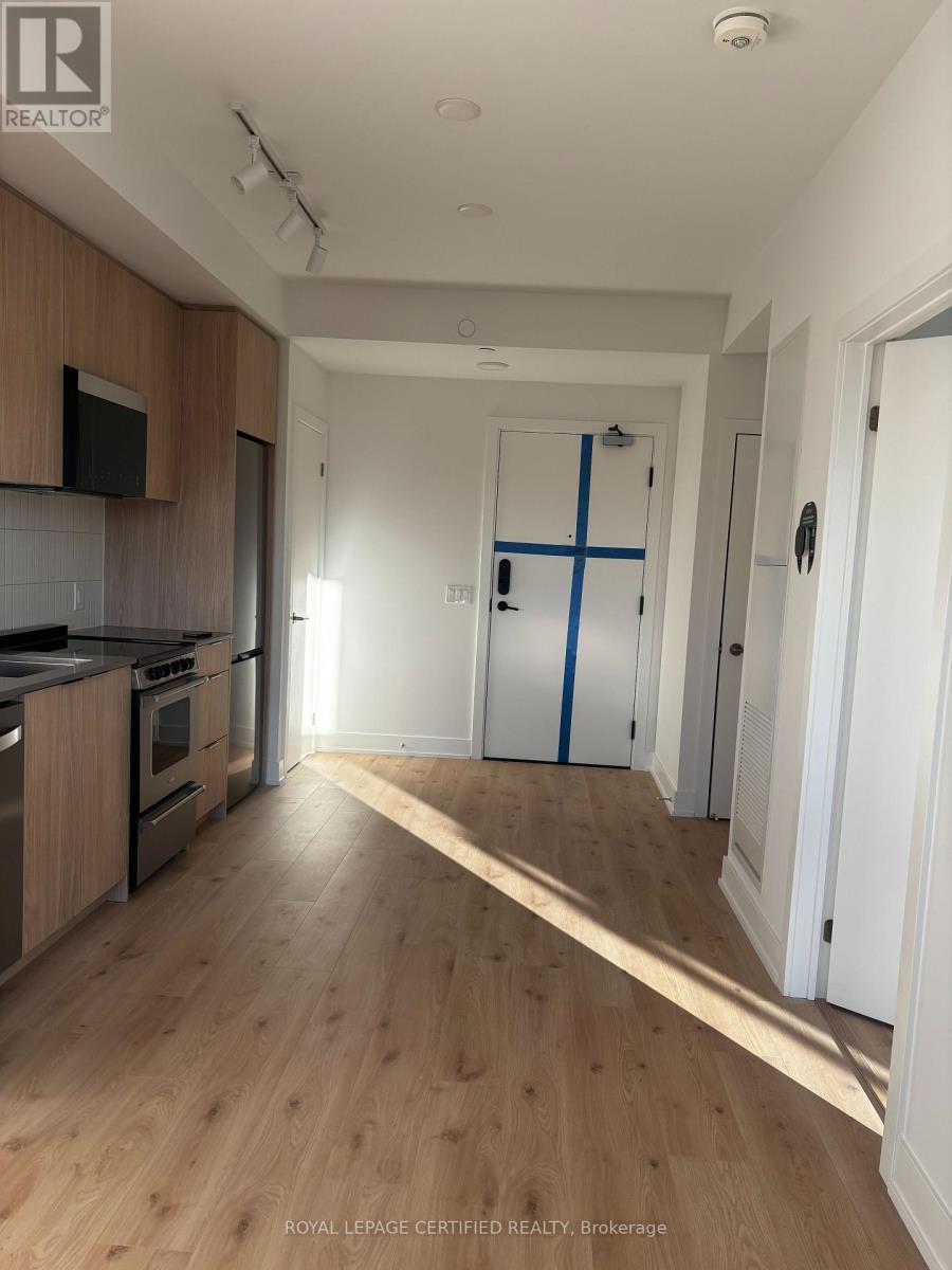 303 - 3008 William Cutmore Boulevard, Oakville, Ontario  L6H 7G1 - Photo 1 - W14108154