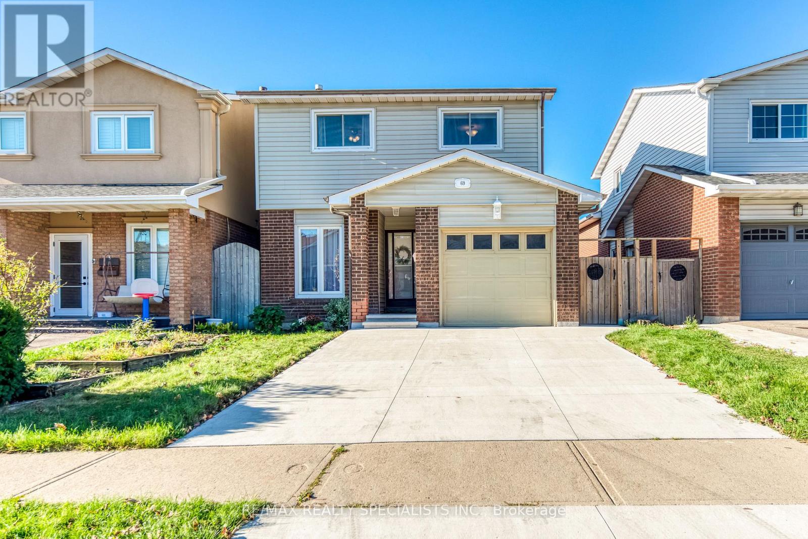69 WINTERFOLD DRIVE, Brampton, Ontario