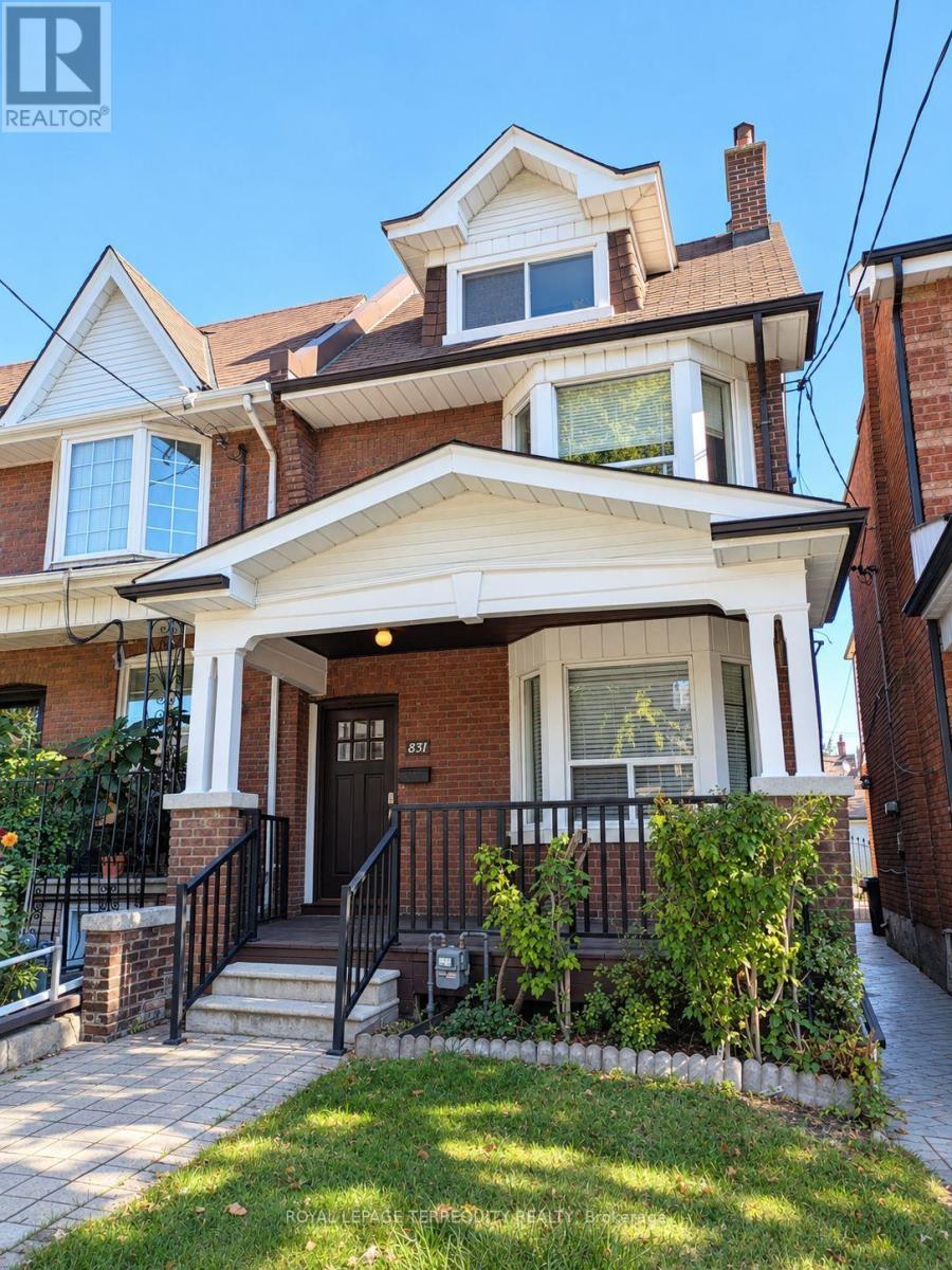 831 Shaw Street, Toronto, Ontario  M6G 3L9 - Photo 1 - W14108272