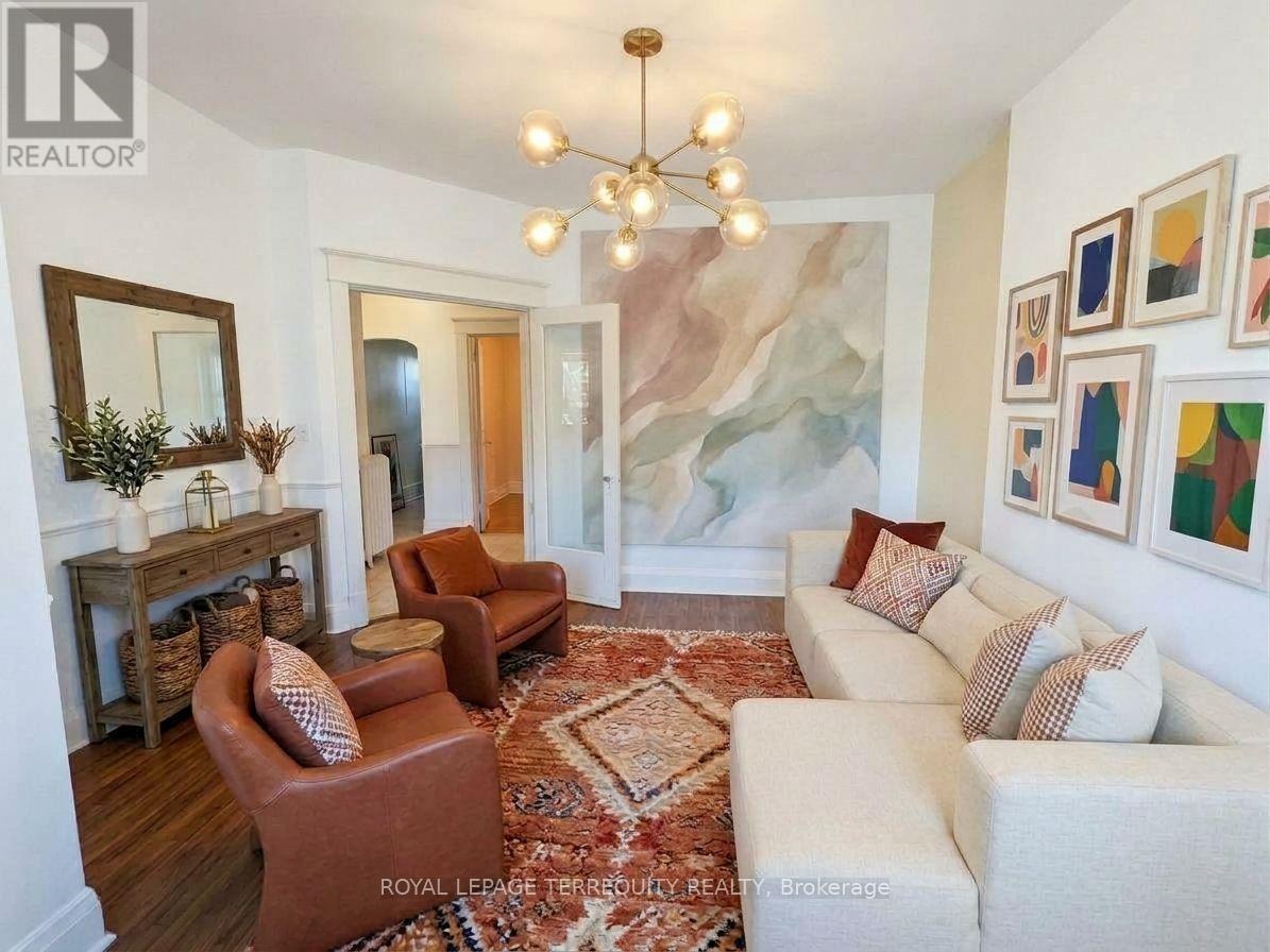 831 Shaw Street, Toronto, Ontario  M6G 3L9 - Photo 7 - W14108272