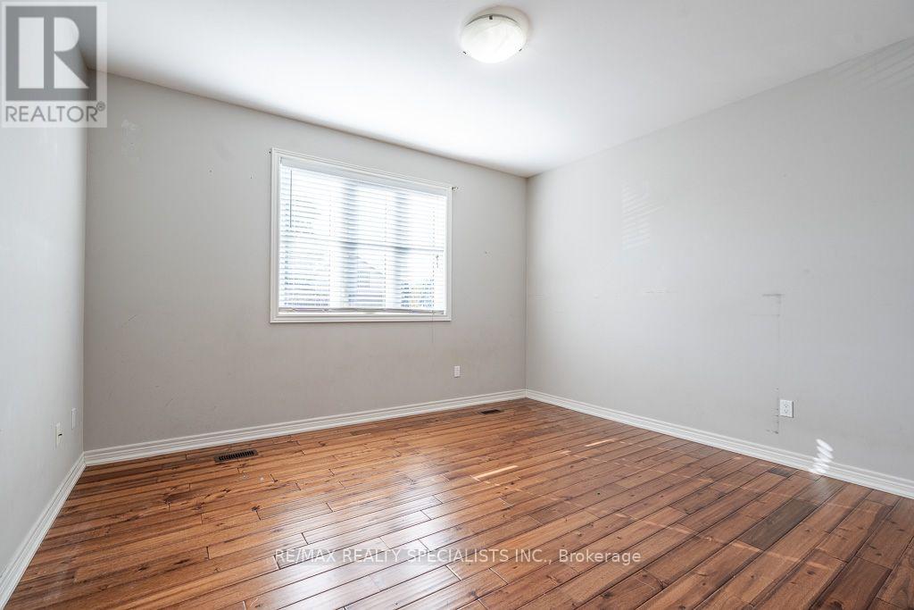 22 Elm Street, St. Catharines, Ontario  L2P 2B7 - Photo 20 - X14108118