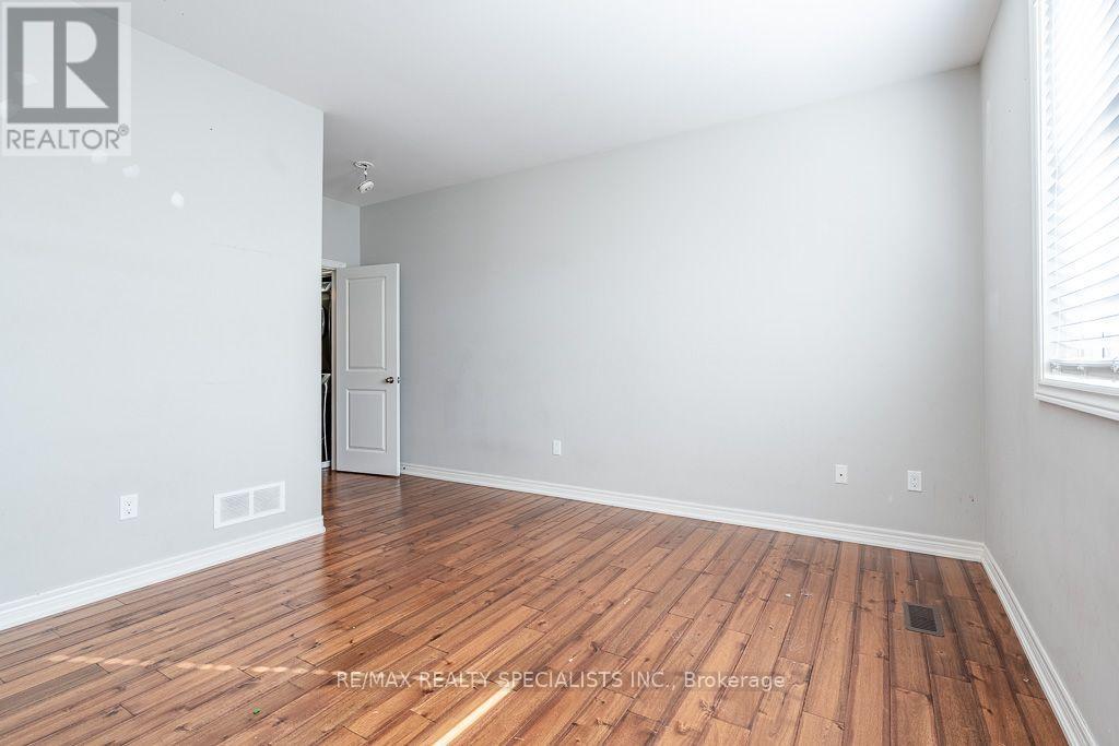 22 Elm Street, St. Catharines, Ontario  L2P 2B7 - Photo 22 - X14108118