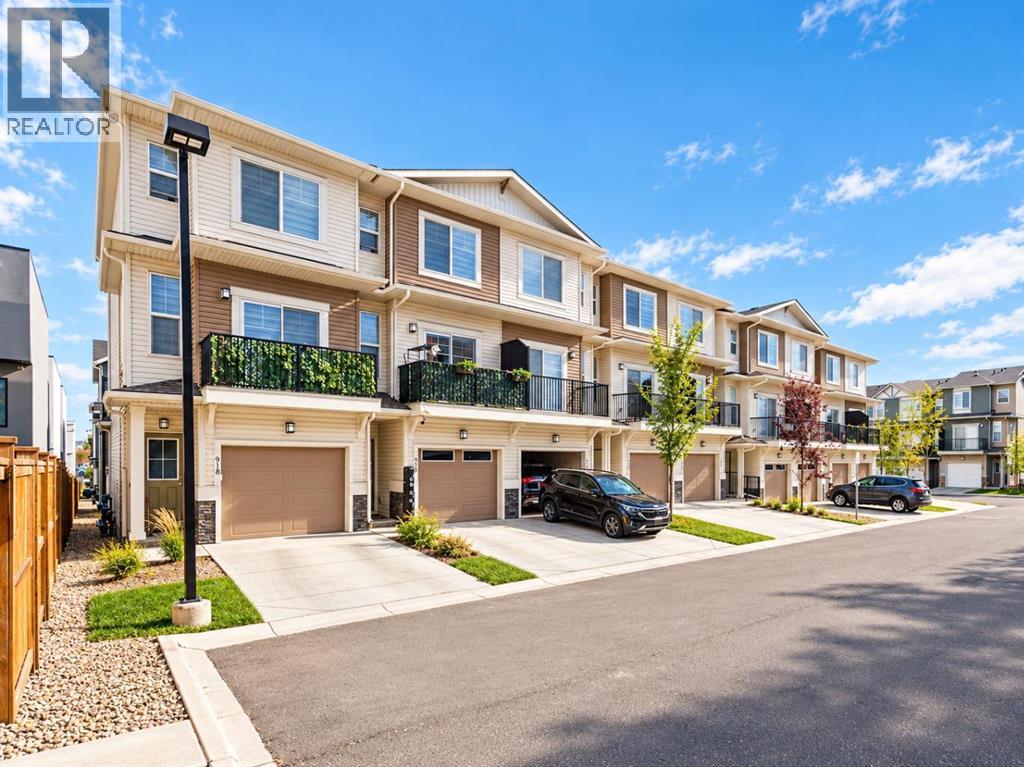 912 Sage Hill Grove NW, Calgary, Alberta