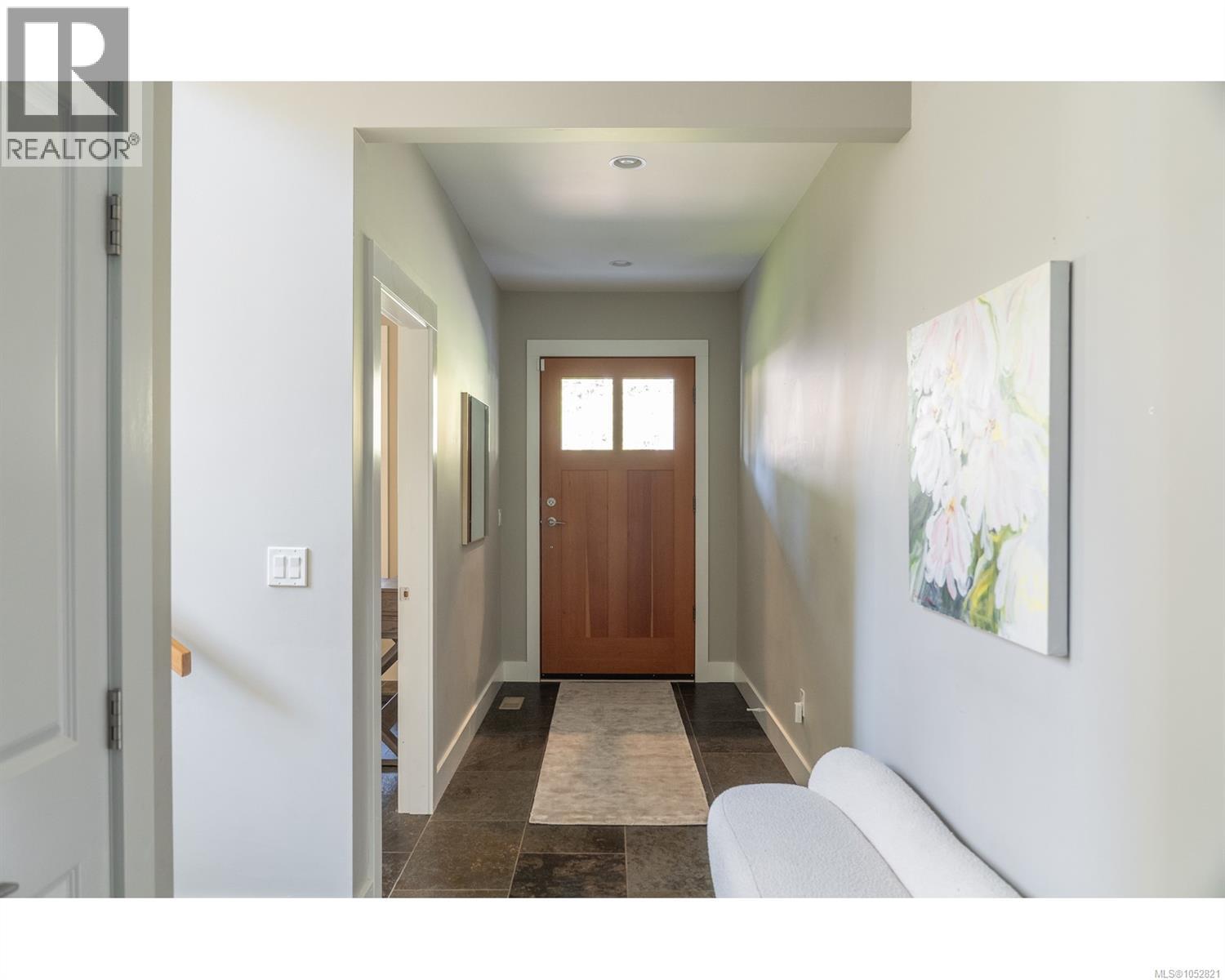 300 Sunningdale Rd E