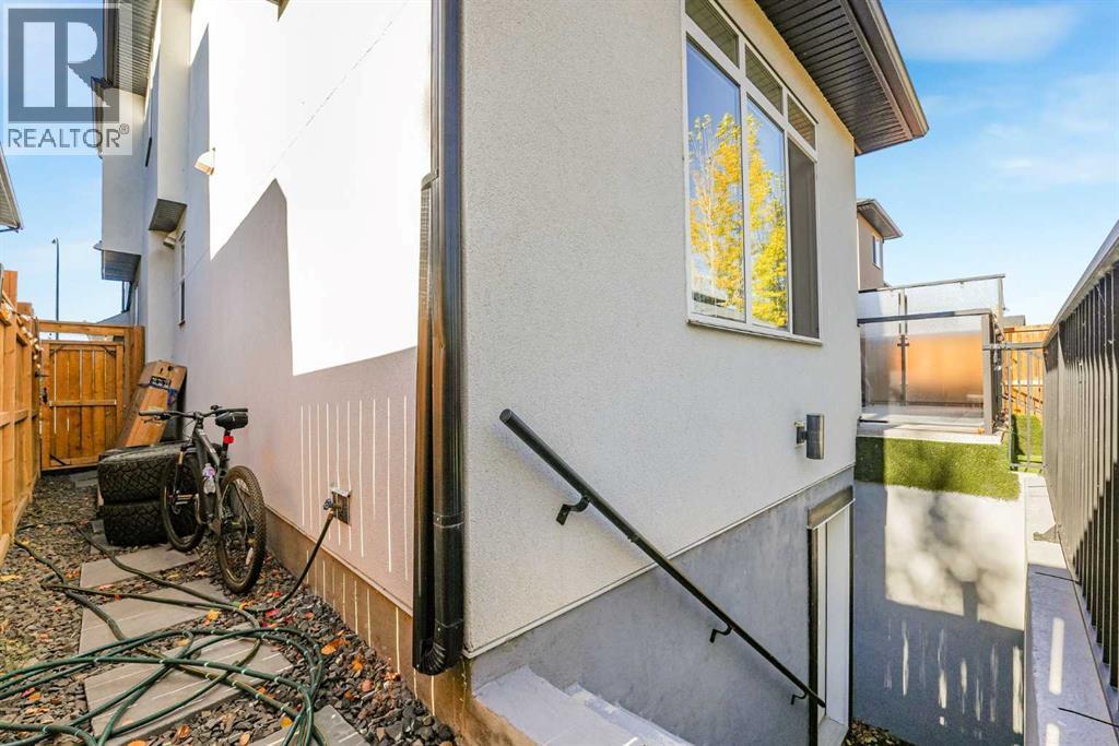 456 Legacy Boulevard SE, Calgary, Alberta  T2X 2C8 - Photo 8 - A2353046