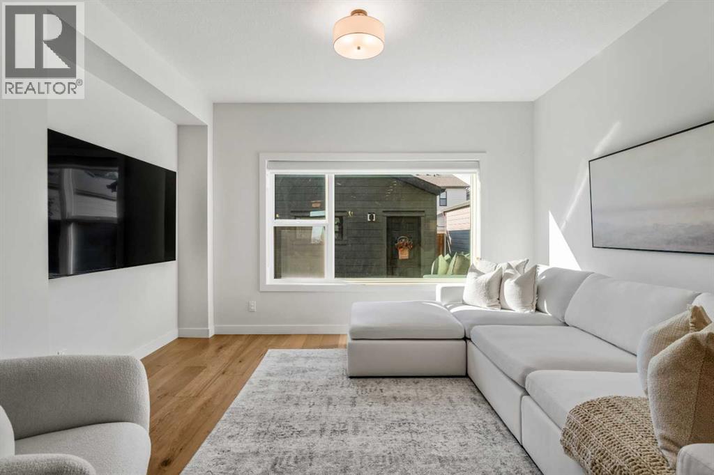 15041 37 Street SW, Calgary, Alberta  T2Y 0R5 - Photo 10 - A2353386