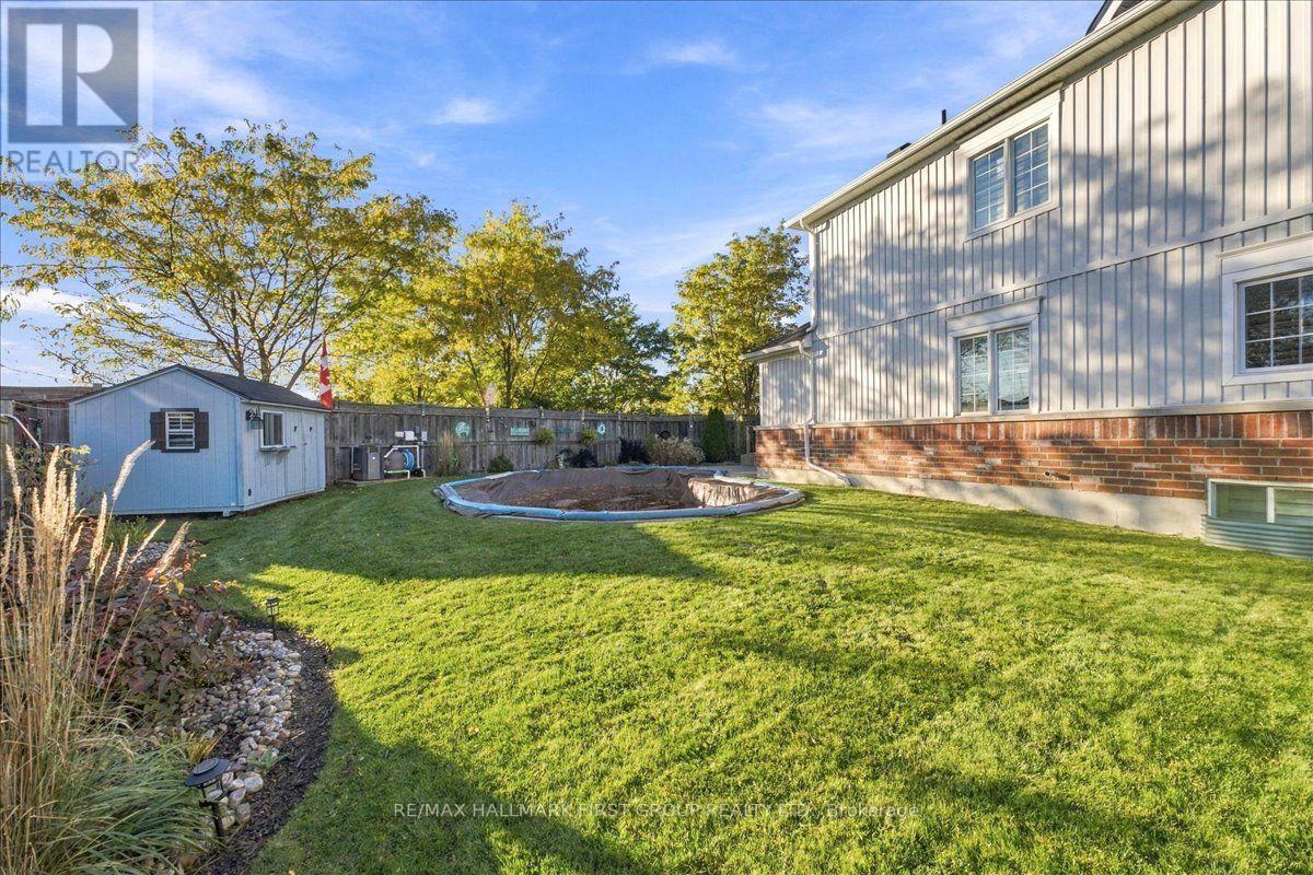 38 Gallimere Court, Whitby (Blue Grass Meadows), Ontario  L1N 0J5 - Photo 38 - E14106546
