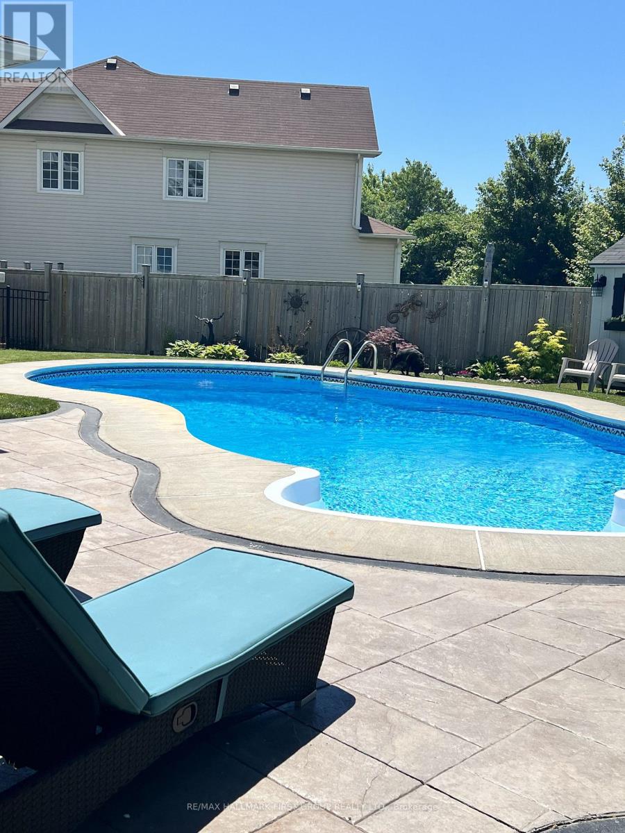 38 Gallimere Court, Whitby (Blue Grass Meadows), Ontario  L1N 0J5 - Photo 37 - E14106546