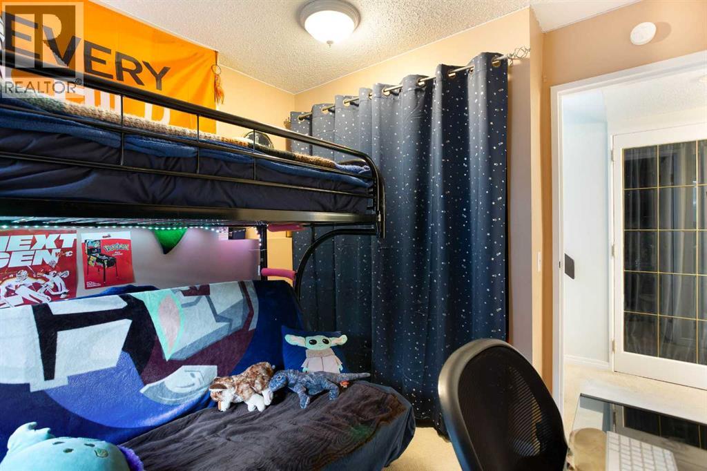 1513, 11010 Bonaventure Drive SE