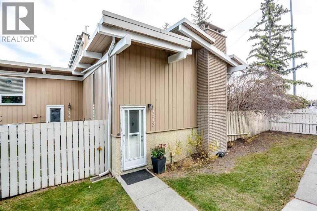1513, 11010 Bonaventure Drive SE