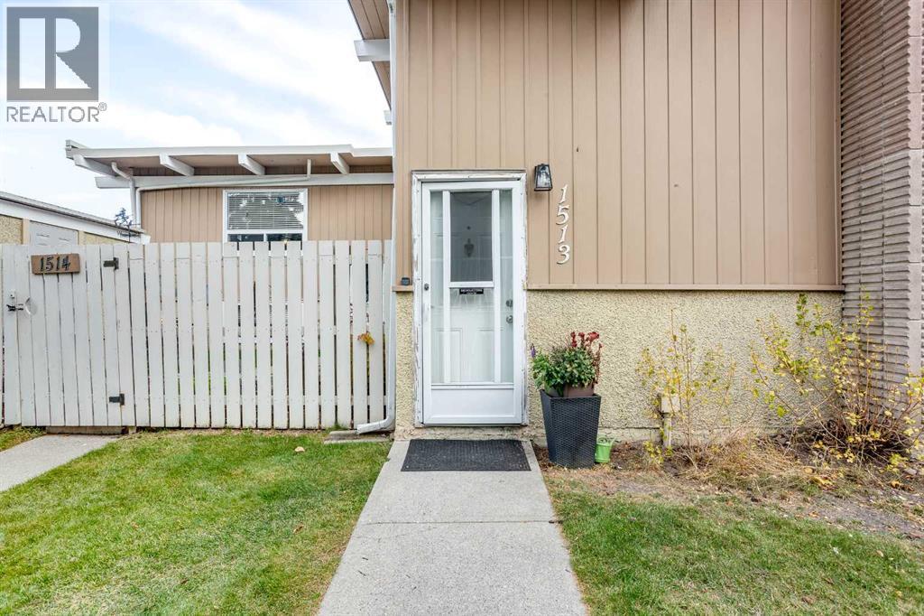 1513, 11010 Bonaventure Drive SE