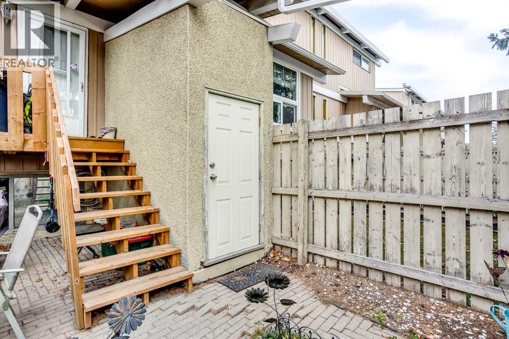 1513, 11010 Bonaventure Drive SE