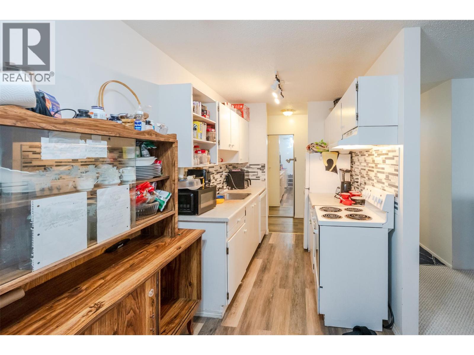 803 Fairview Road Unit# 203